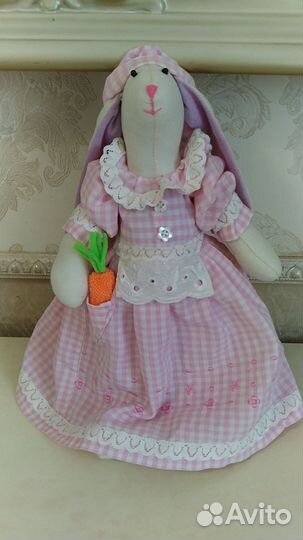 Кукла Заинька с морковкой и зайчонком