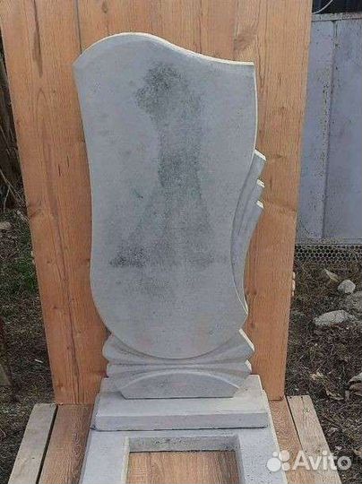 Памятники из бетона