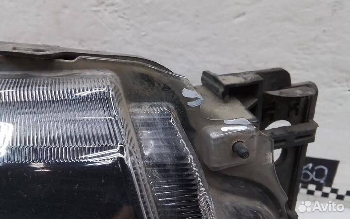 Фара правая Land Rover Discovery IV