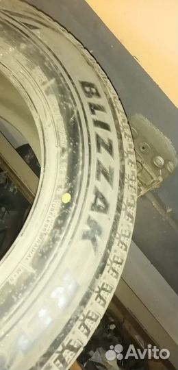 Bridgestone Blizzak Revo1 225/60 R17