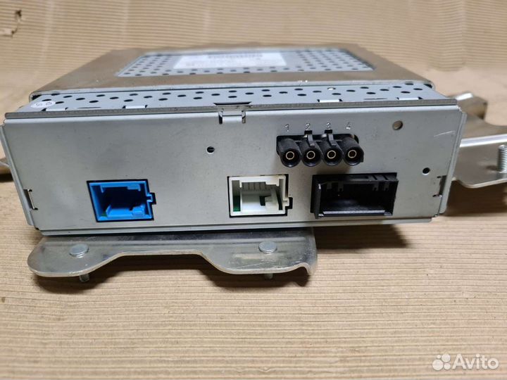 Усилитель акустический Mercedes E-Class W212