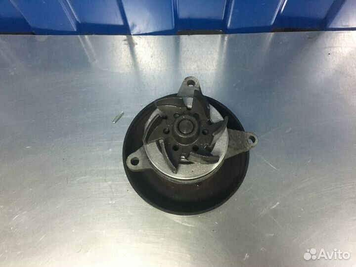 Помпа водяной насос Мазда 6 GH 1.8