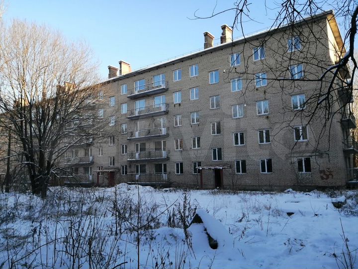 Здание, 3767 м²