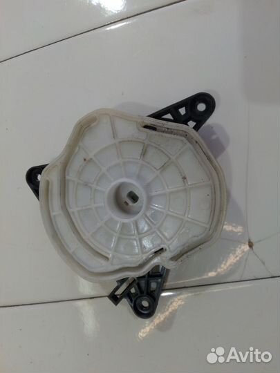 Моторчик привода заслонок отопителя