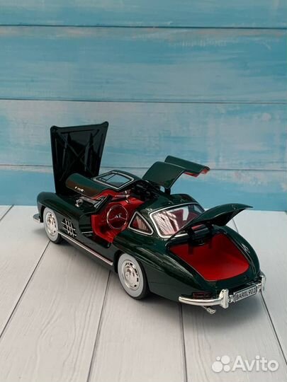 Mercedes-Benz 300SL 1954 Модель авто 1:24