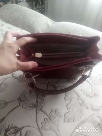 Сумочка лаковая