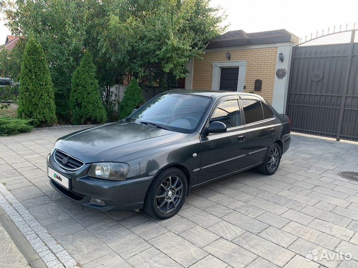 Hyundai Accent, 2009