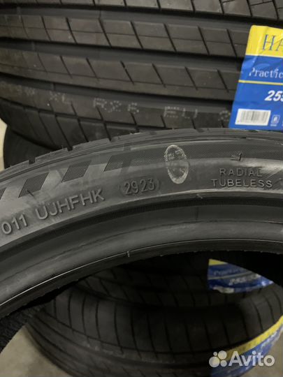 Habilead HF330 245/35 R19 93W