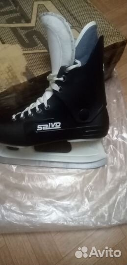 Коньки хоккейные бу 2 раза. Размер 40.Фирмы Сальво