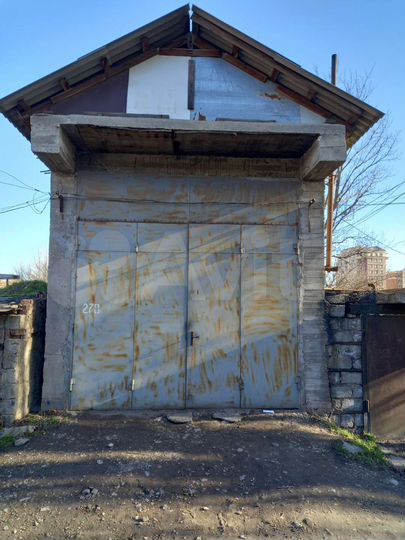 Гараж, > 30 м²