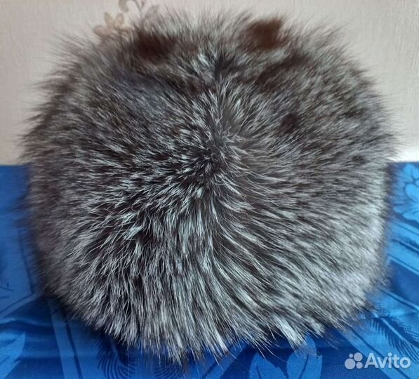 Шапка женская вязаная енотовая