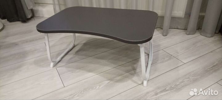 Столик для ноутбука в кровать