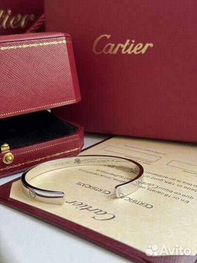 Золотой браслет Cartier Love с бриллиантом