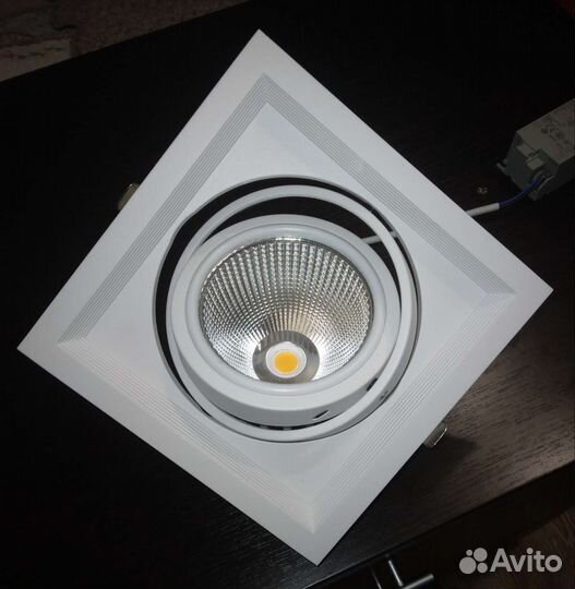 Светильник потолочный светодиодный