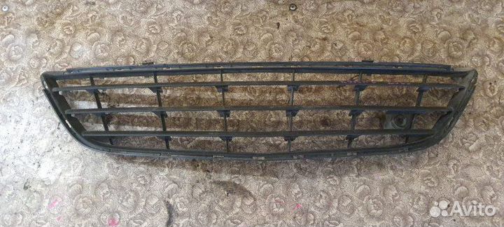 Решетка в бампер Opel Corsa D 1.4L 2007