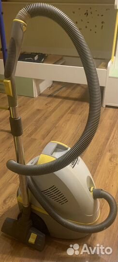 Моющий пылесос karcher