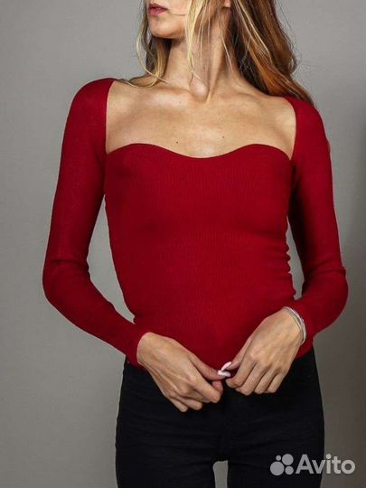 Трендовый новый джемпер с вырезом 40-42-44