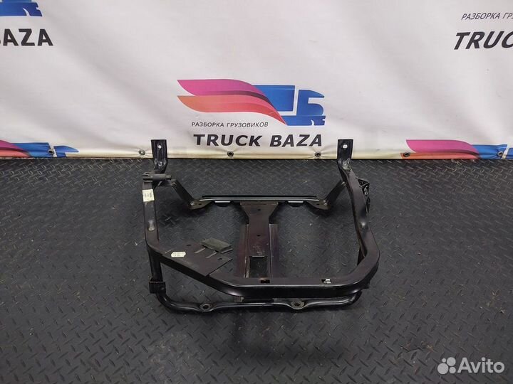 Кронштейн торпедо Volvo FH