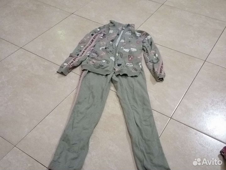 Спортивный костюм