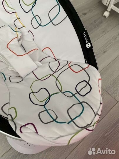 Детские электронные качели 4moms