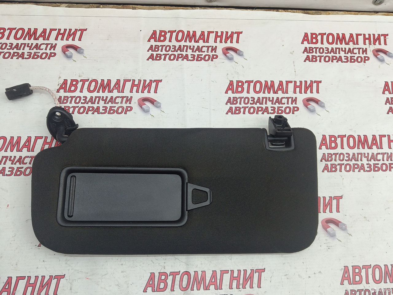 Козырек солнцезащитный левый Geely Coolray SX11