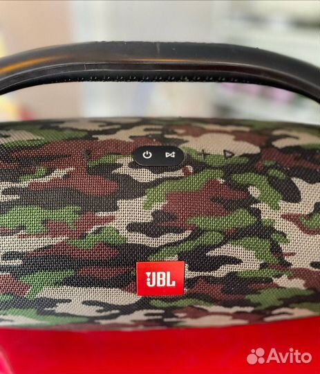 Портативная колонка JBL boombox