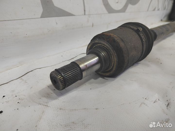 Привод передний правый Mercedes W163