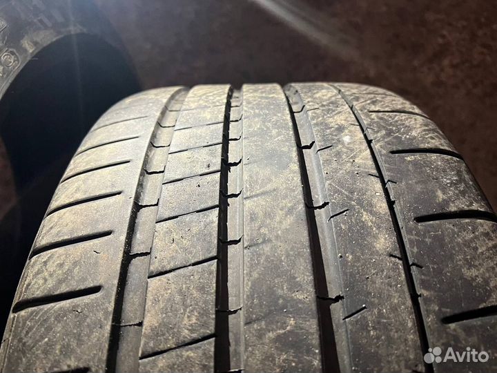 Michelin Pilot Super Sport 275/35 R19