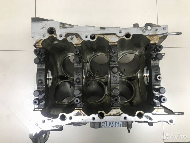 Блок двигателя Toyota Mark X 2004-2009