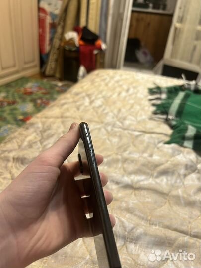 iPhone Xs, 64 ГБ