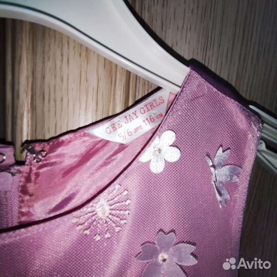 Нарядное платье для девочки