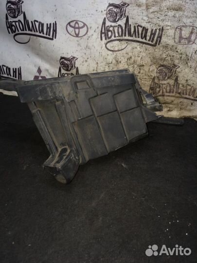 Корпус блока предохранителей Renault Duster