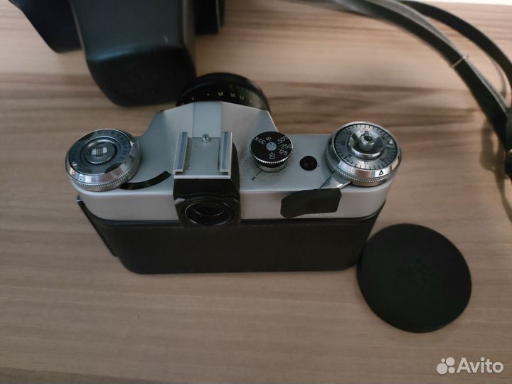 Плёночный фотоаппарат Зенит-Е