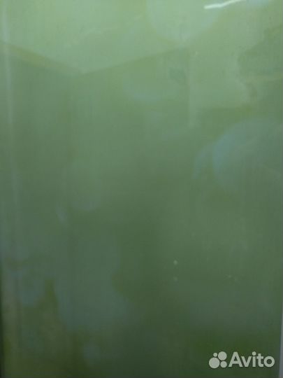 Водопад по стеклу