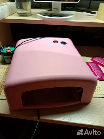 Уф лампа для ногтей