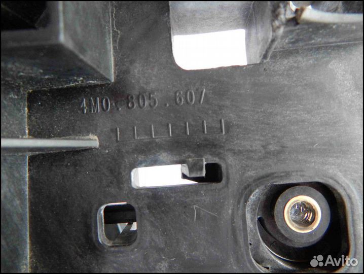 Крепление фары левой Audi Q7 4M