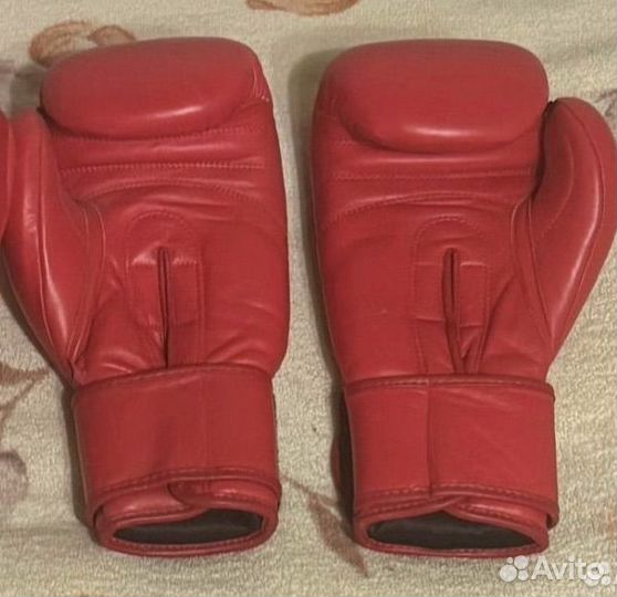 Боксерские перчатки