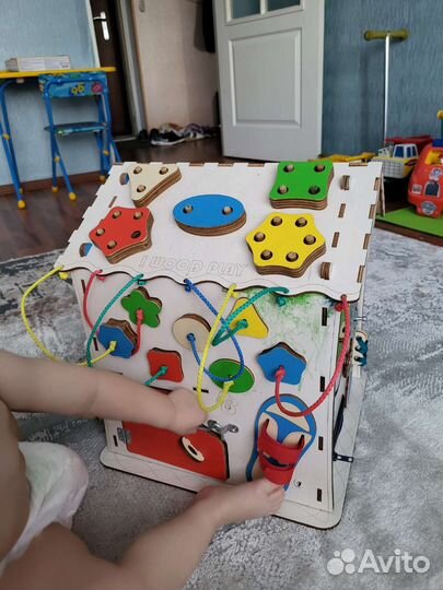 Бизиборд домик со светом