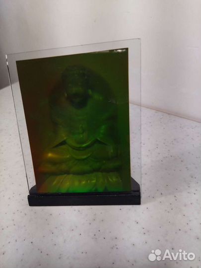Галограмма статуэтки Будды