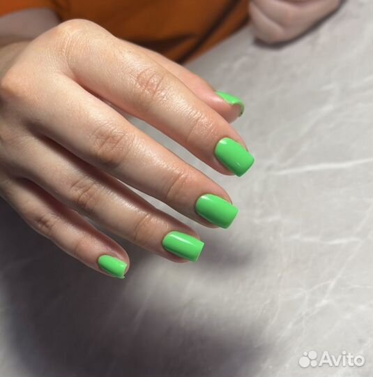 Маникюр и педикюр