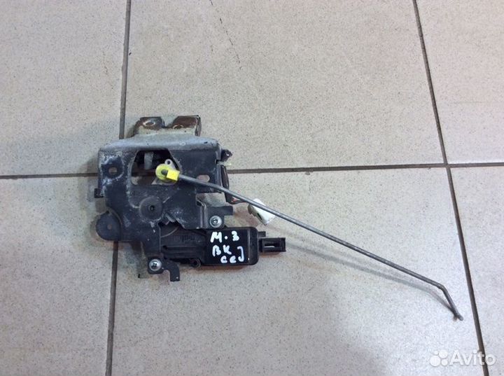 Замок багажника Mazda 3 BK LF5002300A 2006