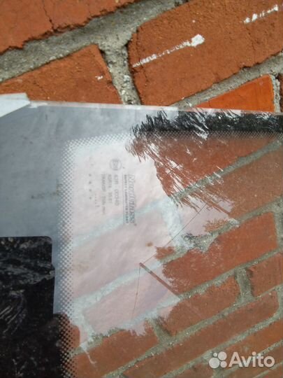 Лобовое стекло Mercedes-Benz 190 (w201)