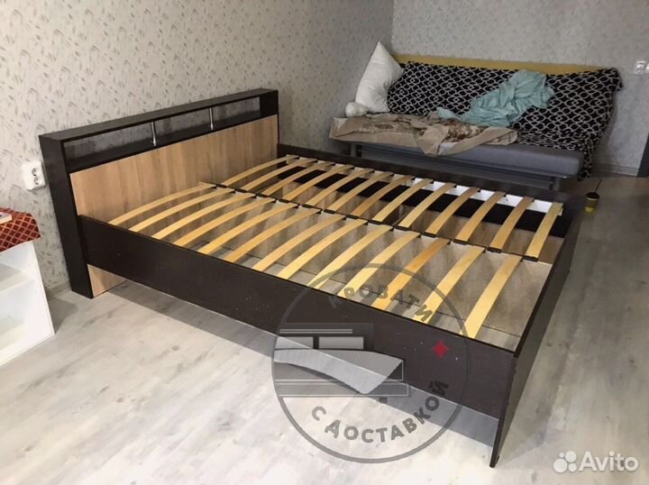 Кровать двухспальная