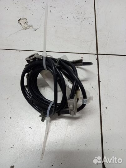 Nissan Almera (G15) lll Провод антенны