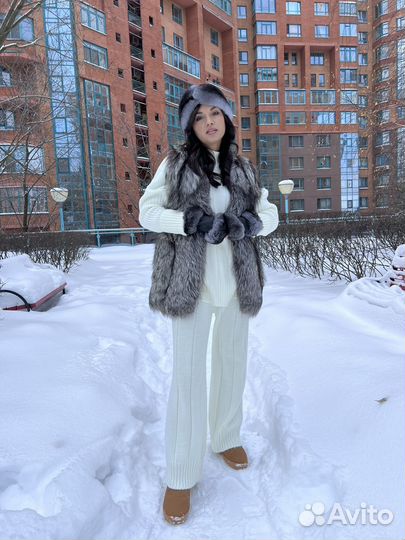 Жилет из чернобурки