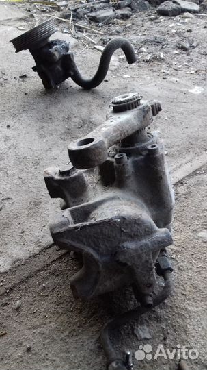 Рулевой редуктор Mercedes 202