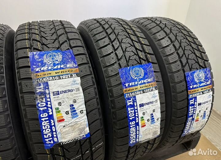Tri Ace Snow White II 215/65 R16 26T