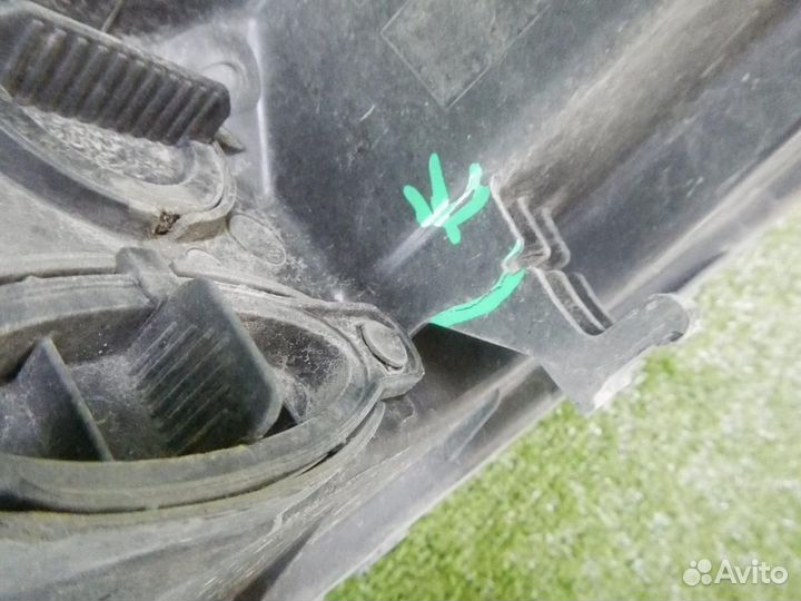 Фара правая Kia Sorento/Sorento Prime