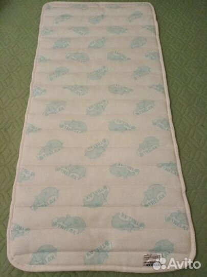 Детская кроватка с матрасом