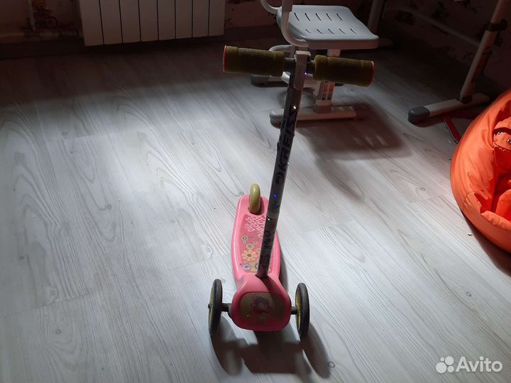 Самокат детский трехколесный